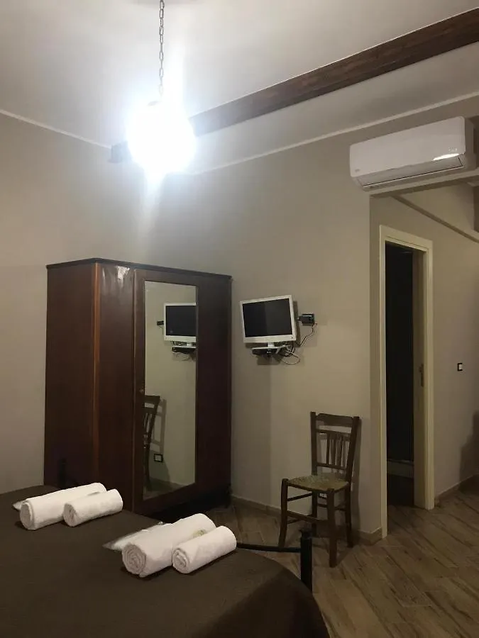 B&B Al Castello San Marco d'Alunzio Affittacamere